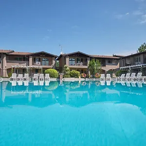 3* Aparthotel Villaggio Turistico Lugana Marina