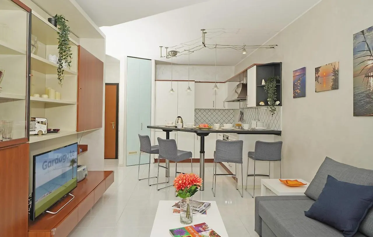 Casa Rudi - Gardagate Apartment Sirmione 0*,  Italy