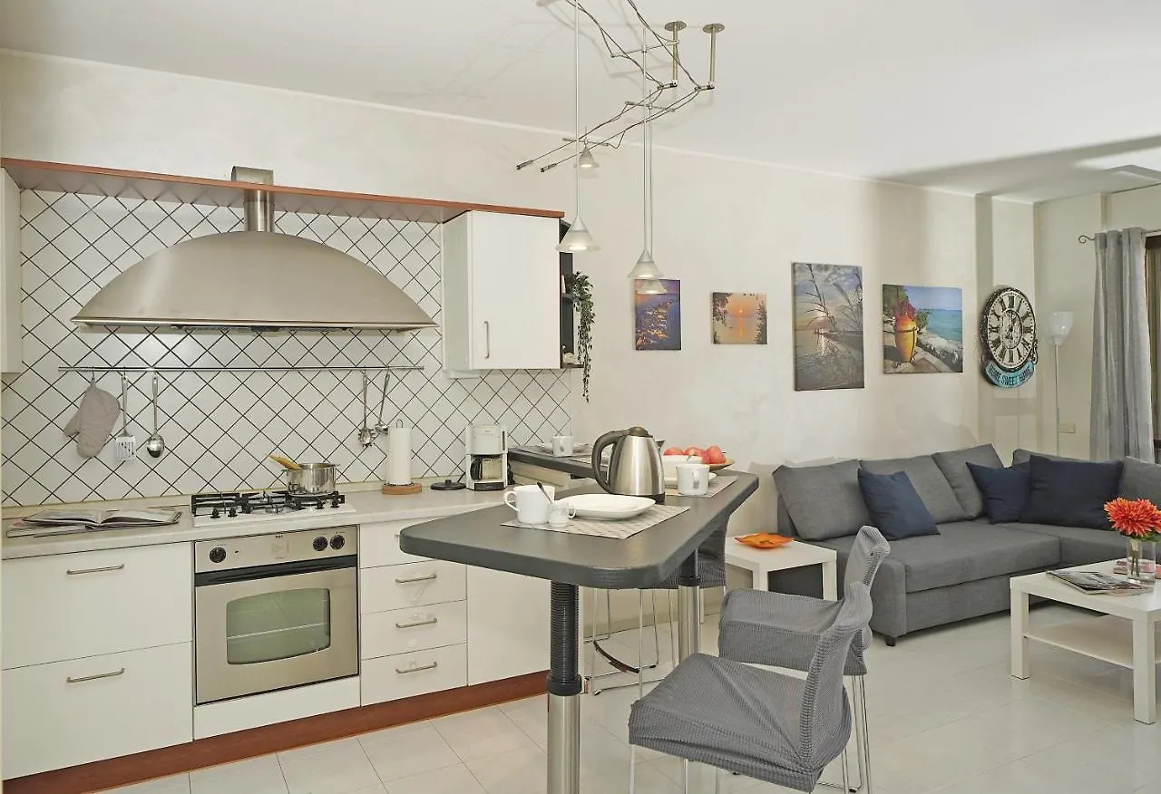 Casa Rudi - Gardagate Apartment Sirmione Italy