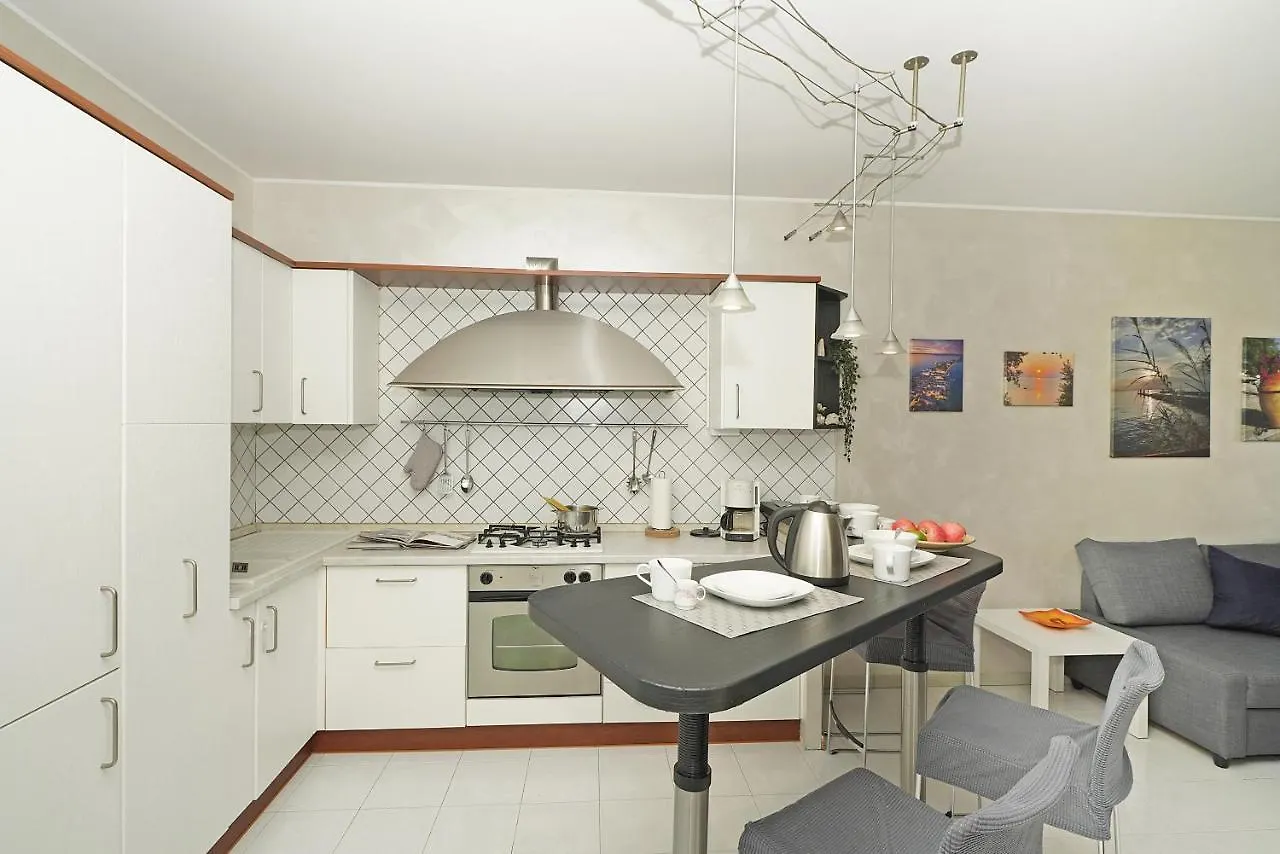 Casa Rudi - Gardagate Apartment Sirmione