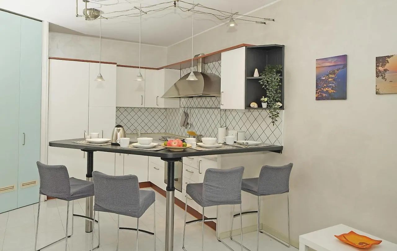 Casa Rudi - Gardagate Apartment Sirmione